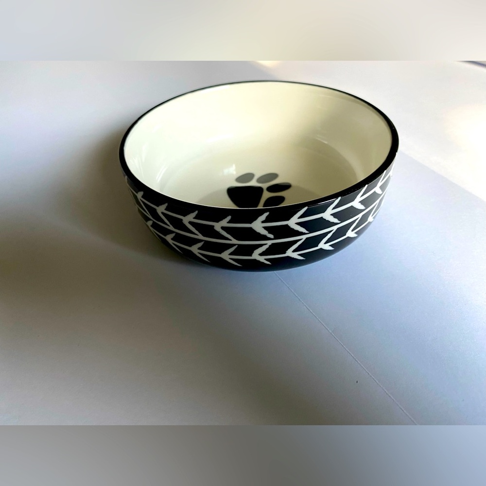 3/$25 Ceramic Black and White Arrow Dog Food Bowl/ Dish